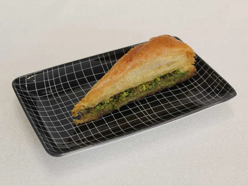 Fıstıklı havuç dilimi baklava